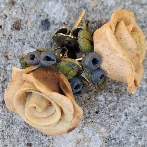Vintage Handmade Clay Rose and Berries Earrings Studs - Cottage Fairy Nature - Picture 2 of 4